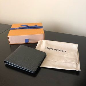 Men’s Louis Vuitton wallet